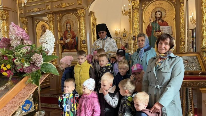 Игумен Герман рассказал детям о Рождестве Богородицы