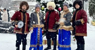 Едут наши казаки Едут наши казаки